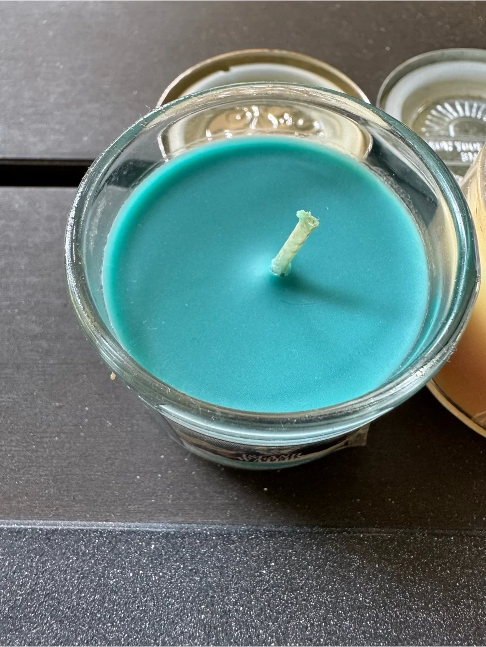 Bath & Body Works Mini Island Waters & Honeysuckle Bouquet 2014 Candle Duo - Picture 9 of 15